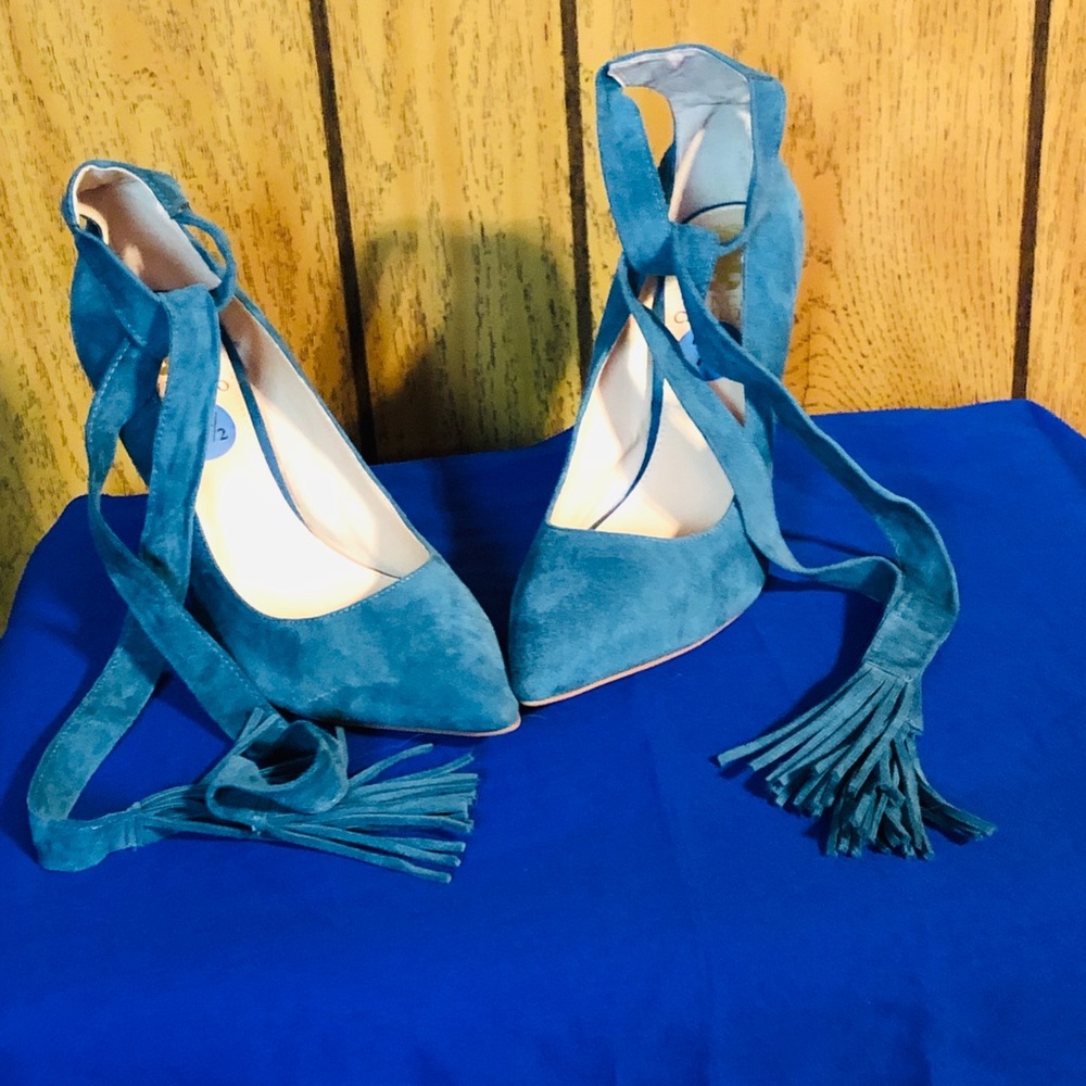 NWOT Vince Camuto Heels Size: 7.5